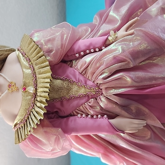 Franklin Heirloom Porcelain Cinderella Collector Doll - Picture 3 of 16